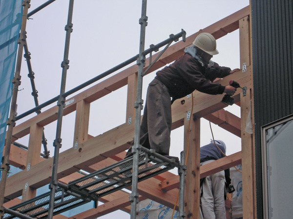 HOUSE-TKTは建て方完了!_c0148401_11511303.jpg