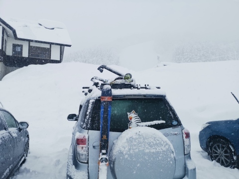 ビーゴ ラッシユは雪道最強の車だ クワトロシルバーダイアリーズ