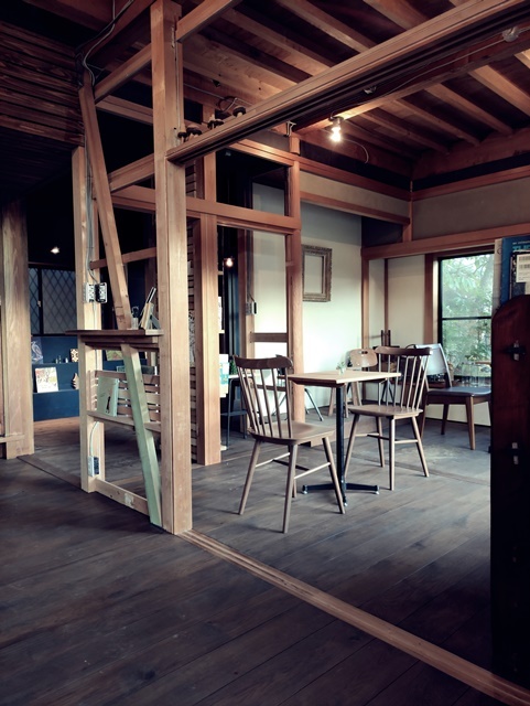 奥市川に新しいカフェができた!_a0076877_23200871.jpg
