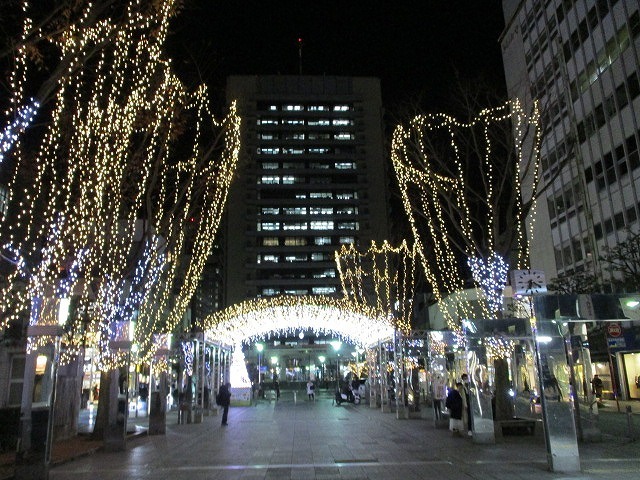 「時短要請」が始まったクリスマス直前の23日 対照的な富士市吉原と静岡市中心街_f0141310_07382453.jpg