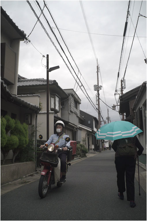 2207　穏やかな街（2020年5月22日エルマー35mmF3.5なら奈良町によく慣れていて）_b0226423_23054757.jpg