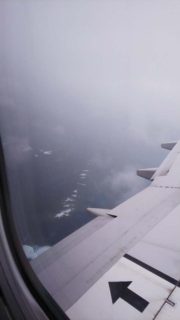 羽田空港　→　石垣空港へ　離陸の瞬間_c0404632_06221792.jpg