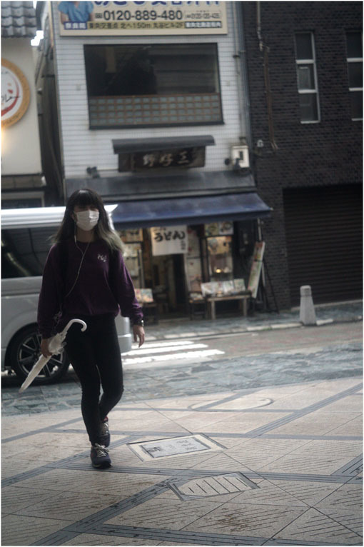 873 懐かしき友(2020年5月18日エンラージングアナスチグマート50mmF3.5奈良町を伸びやかに)_c0168172_11155847.jpg