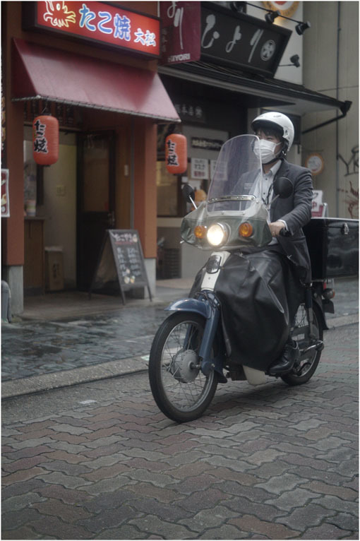 873 懐かしき友(2020年5月18日エンラージングアナスチグマート50mmF3.5奈良町を伸びやかに)_c0168172_11411802.jpg