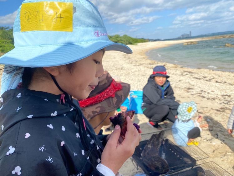 青空ようちえん〔週末〕冬のたき火遊び&冬の海でがっつりSUP遊び(12/26)今年最後の海遊びは気持ちよかった!焚き火も暖かかった〜! #中城村 #冬の海_d0363878_19561143.jpg