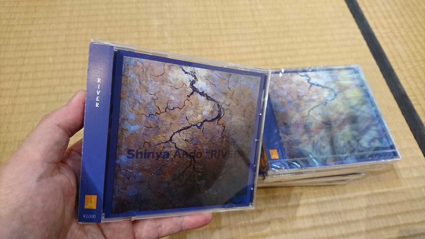 これはインド音楽ではなく前衛プログレ&クラシックか。_e0046190_20385403.jpg