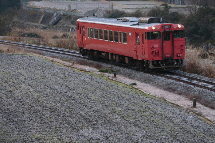 No.2020-39　「霜が降りた極寒の播但線で」　１２月２７日号_d0144549_14142172.jpg