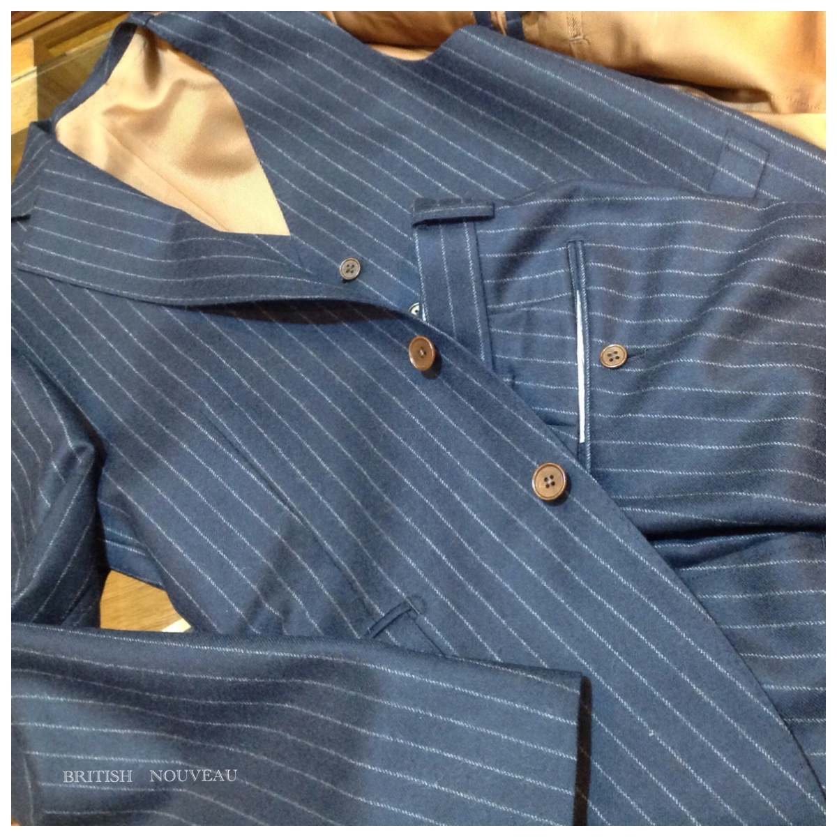 CUSTOM ORDER 3piece SUIT 仕上り納品 d(^_^o)_f0039487_11145127.jpg
