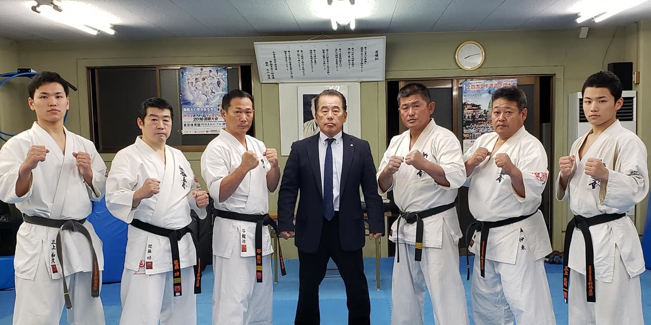 三好道場愛媛本部の審査会に来てくれた黒帯達。ありがとう!_c0186691_09423491.jpg