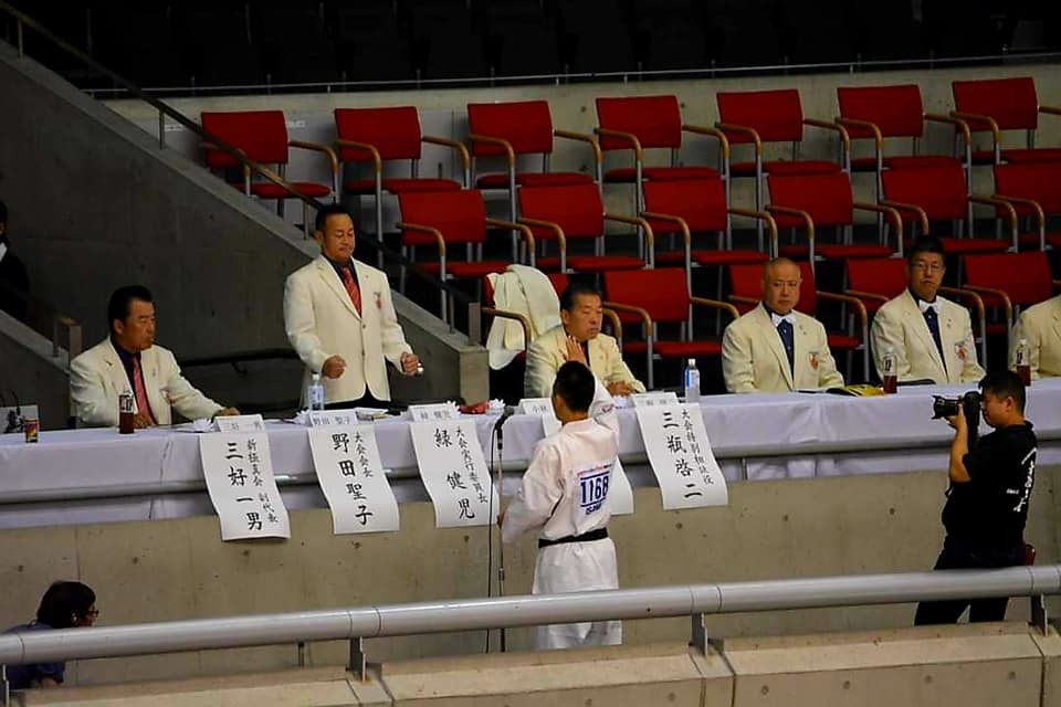 三好道場愛媛本部の審査会に来てくれた黒帯達。ありがとう!_c0186691_09494871.jpg