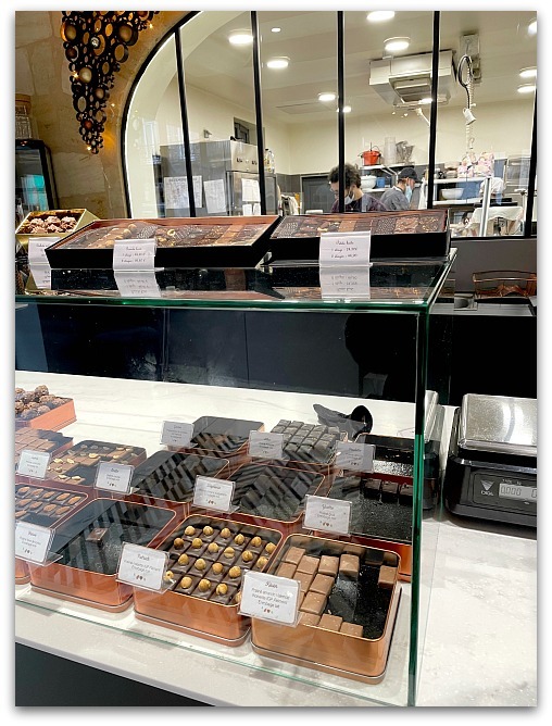 ショコラティエ ”Chocolaterie Lalère”_d0010182_00424560.jpg