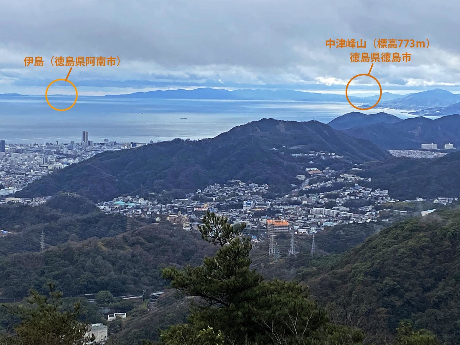 菊水山から四国の伊島が見えた。_c0129047_11325701.jpg