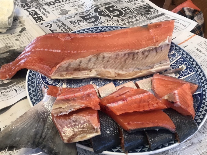 北海道から届いた荒巻鮭_b0100062_16352809.jpeg