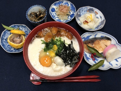 年越し蕎麦はとろろとなめこ・青海苔をトッピングに…_a0346704_16450574.jpg