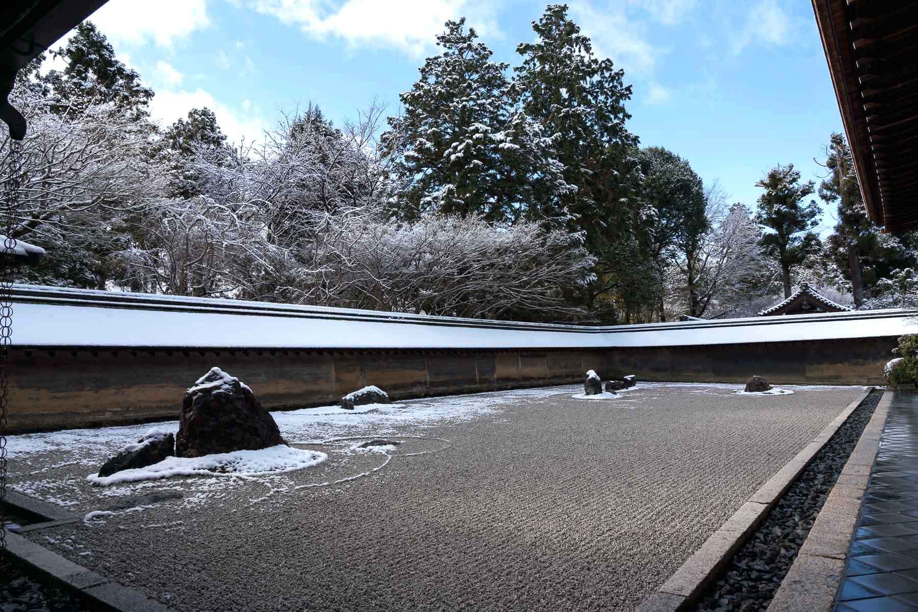 雪の石庭 お散歩写真 雪の石庭 お散歩写真