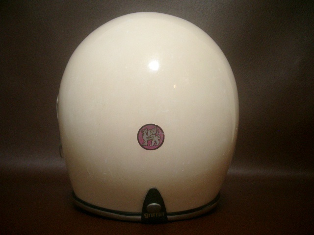 GRIFFIN CLUBMAN Helmet Repair グリフィン クラブマン ヘルメットリペア  ヘルメット修理店_f0348723_13560883.jpg