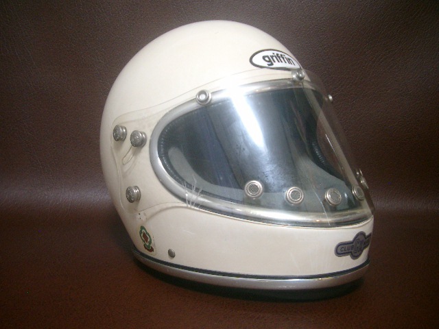 GRIFFIN CLUBMAN Helmet Repair グリフィン クラブマン ヘルメットリペア ヘルメット修理店 : HELMET REPAIR ヘルメットリペア ニコニコモータース GRIFFIN CLUBMAN Helmet Repair グリフィン クラブマン ヘルメットリペア ヘルメット修理店 : HELMET REPAIR ヘルメットリペア ニコニコモータース