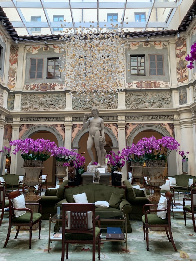 Pierre-Yves Rochon氏の業績を辿る ～Four Seasons Hotel Firenze～　2019年8月編_a0258141_23040753.jpg