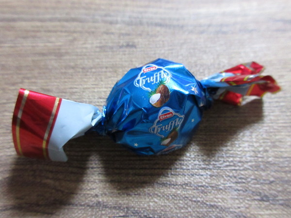 【カネスエ】Elvan(エルヴァン)トリュフチョコレート(トリュフアソート)_c0152767_12563844.jpg