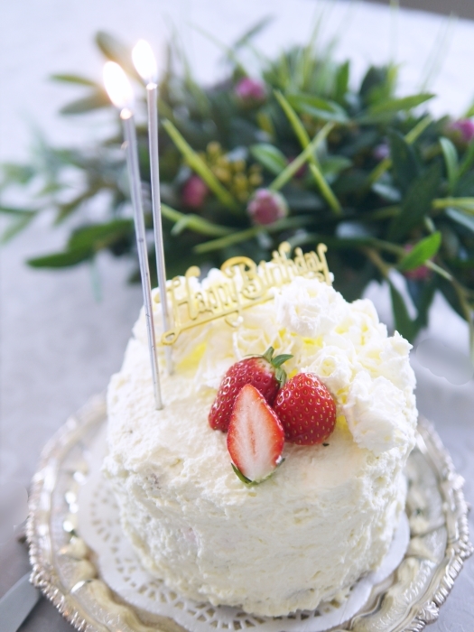 お誕生日おめでとう お茶をどうぞ