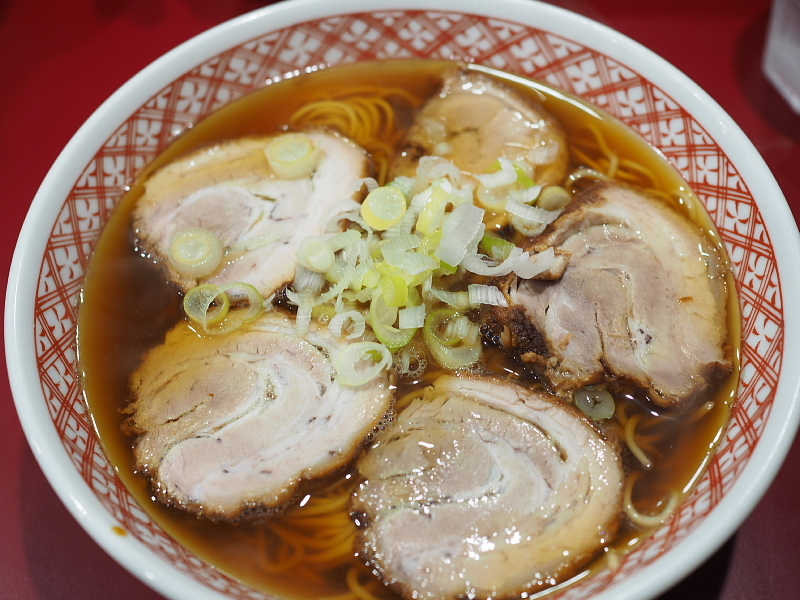 【中華そば処 万味】偶然の出会いが美味だった金沢のラーメン、そして「平和軒」ワンタンメンの思い出_b0008655_12320045.jpg