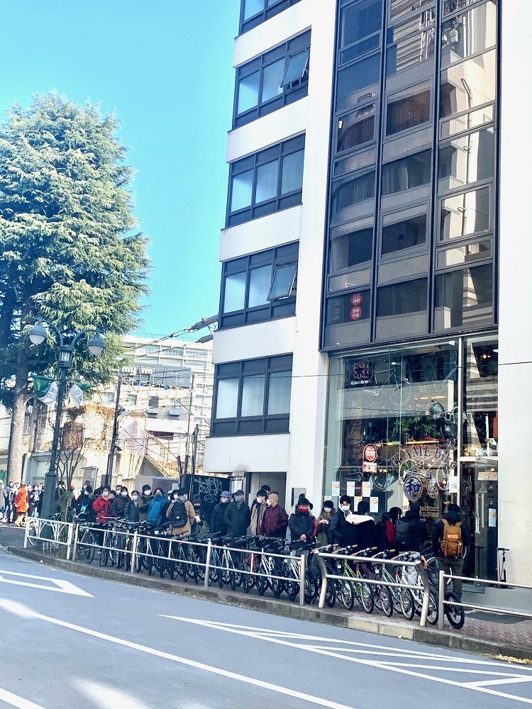 1月3日 渋谷 原宿 の自転車屋 FLAME bike前です_e0188759_18581948.jpeg