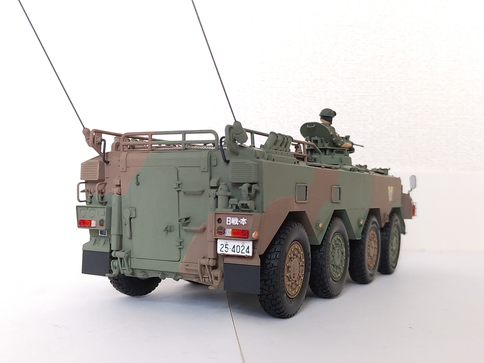 1/35 陸上自衛隊 96式装輪装甲車 A型/B型 2in1 プラモデル（再販