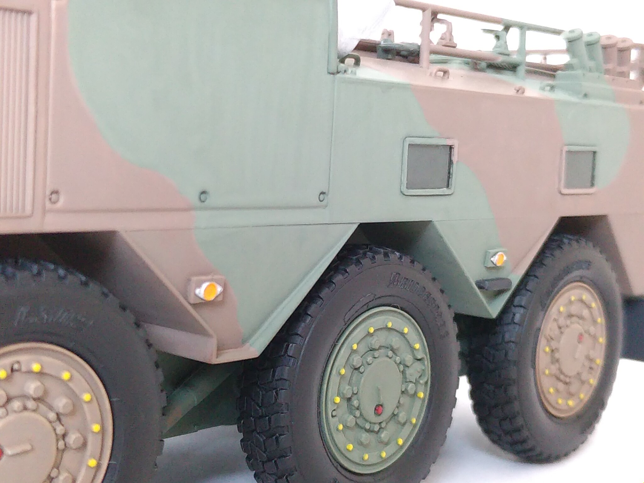 モノクローム・1/35 陸上自衛隊 96式装輪装甲車 B型 プラモデル