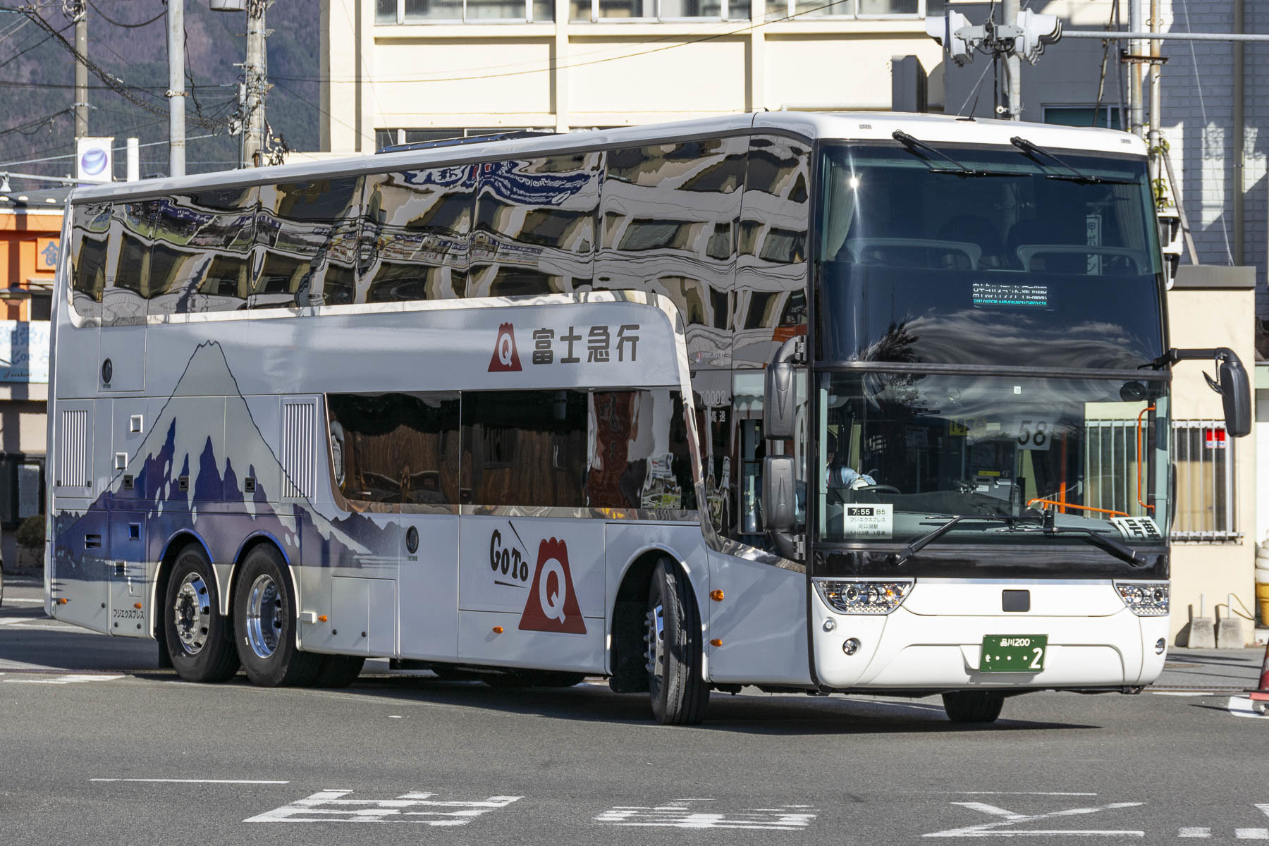 富士急バス / Re:ゼロから始める富士急ハイランド生活ラッピングバス_d0226909_21495687.jpg