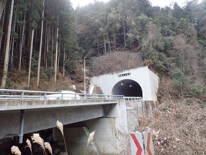 今年初ウォーキング 湯来町（葛原ー棡ー十文字ー杉並台ー川角ー大古谷）_c0116915_00185563.jpg