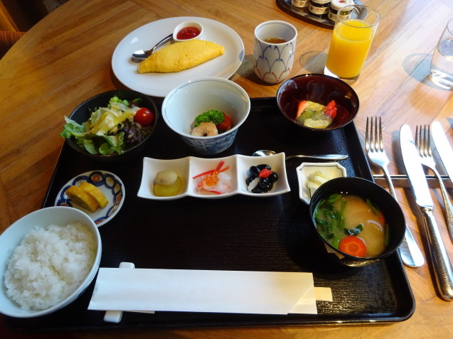 ハイアットリージェンシー東京 の リージェンシークラブラウンジ 朝食 カフェ くう ねる あそぶ のホテル備忘録