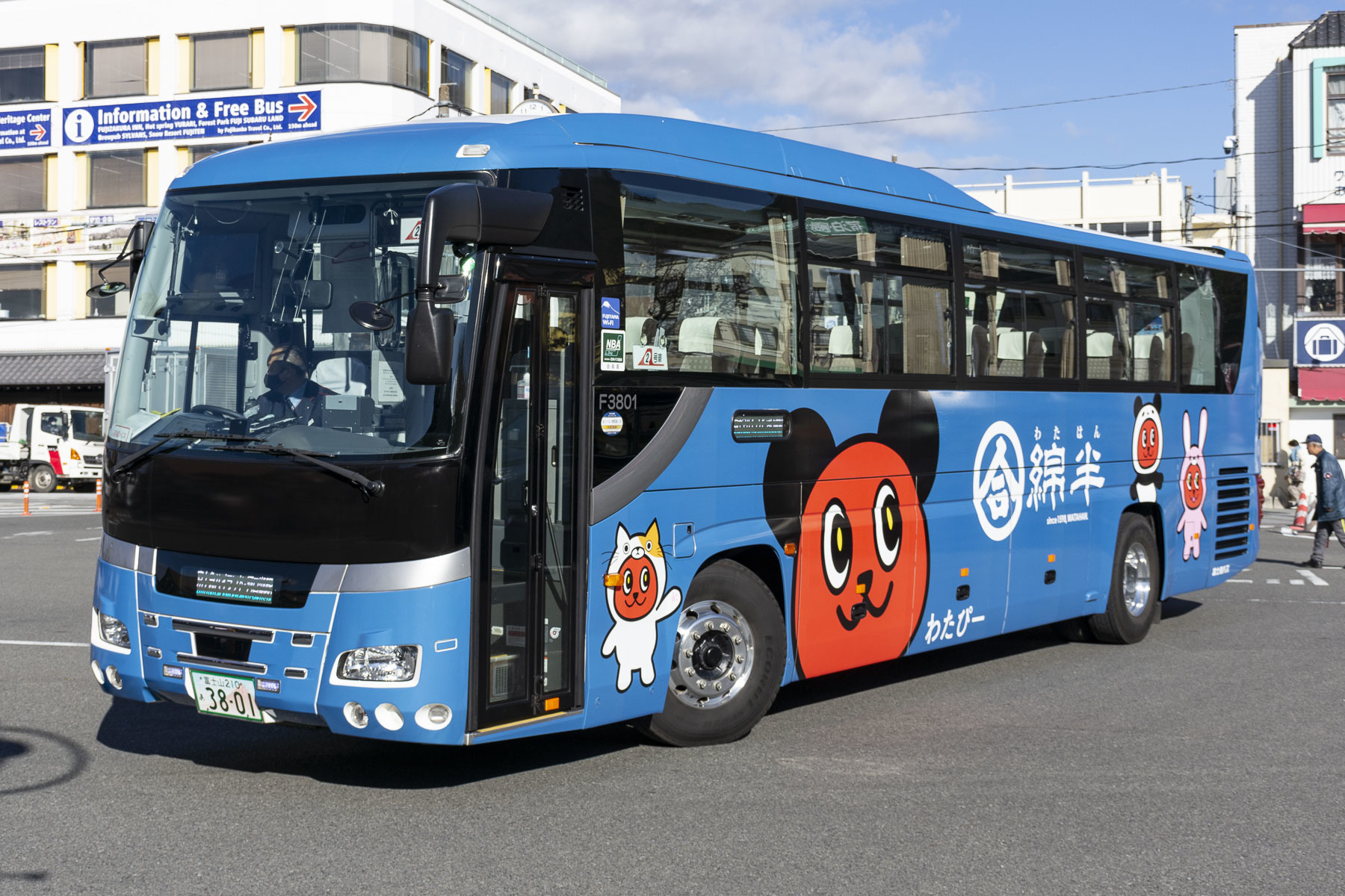 富士急バス / Re:ゼロから始める富士急ハイランド生活ラッピングバス_d0226909_12432092.jpg