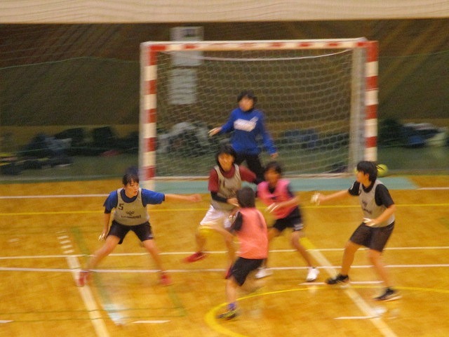 今年の富士高ハンドボール初投げは、感染防止のため高校生のみで開催_f0141310_08055231.jpg