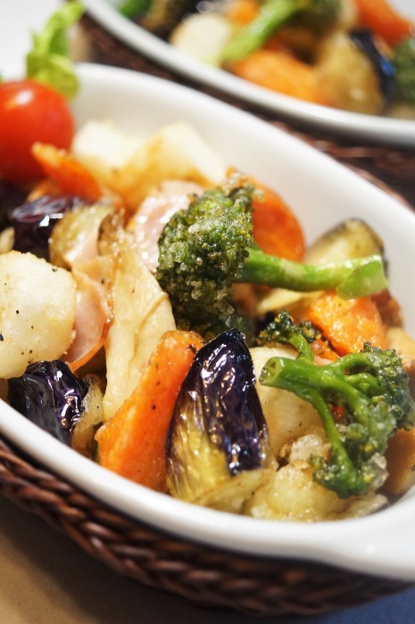 ■続・正月3日のランチセット【前回ご紹介の炊き込みご飯のお伴は　揚げ野菜のホットサラダでした♪】_b0033423_18265748.jpg