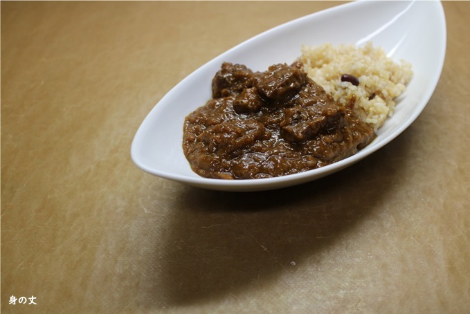 おせちの後はとろとろカレー_e0343145_22225774.jpg