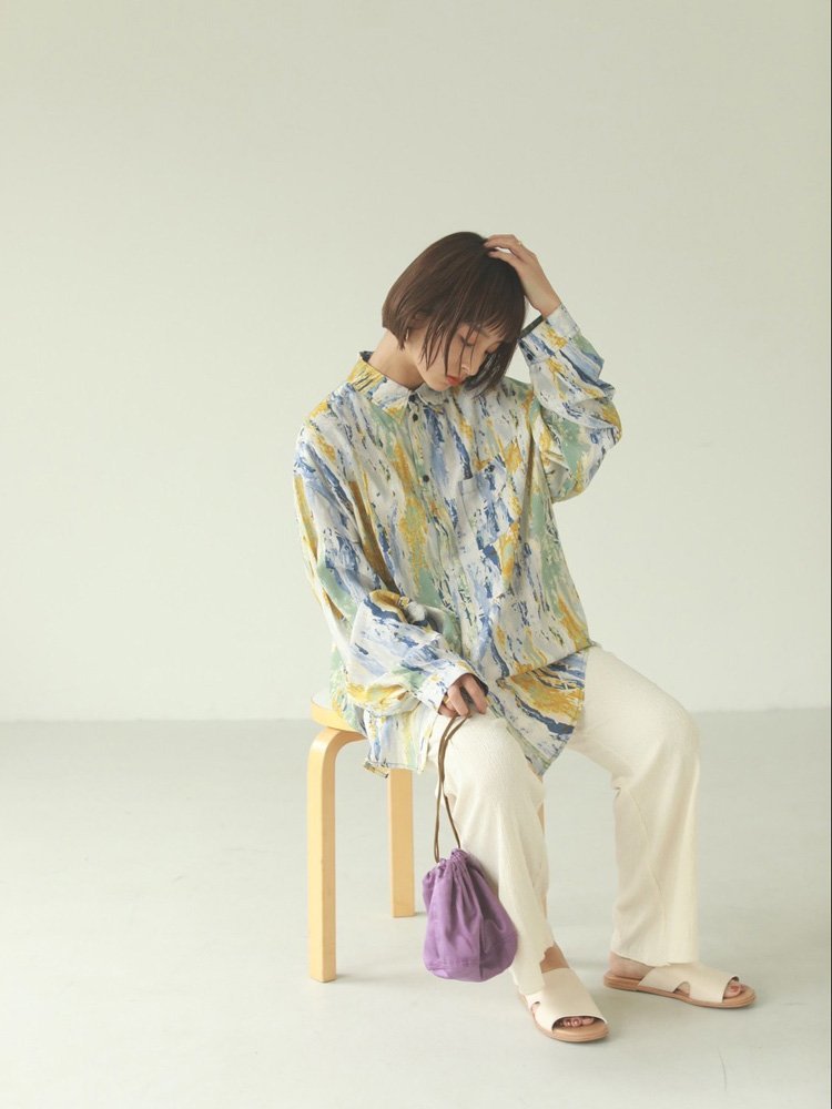TODAYFUL（トゥデイフル）の「ペイントラフシャツ（シャツ