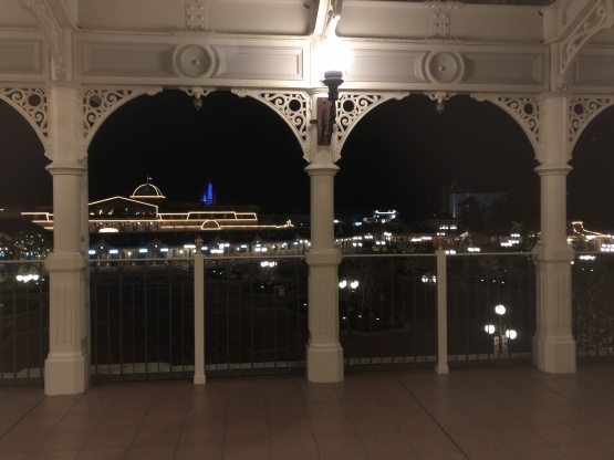 違和感の夜 Tdrの夜が暗い 東京ディズニーリポート