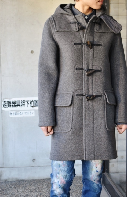 DUFFLE COAT　  英国製　   王道少々ヒネリ★_d0152280_11024510.jpg