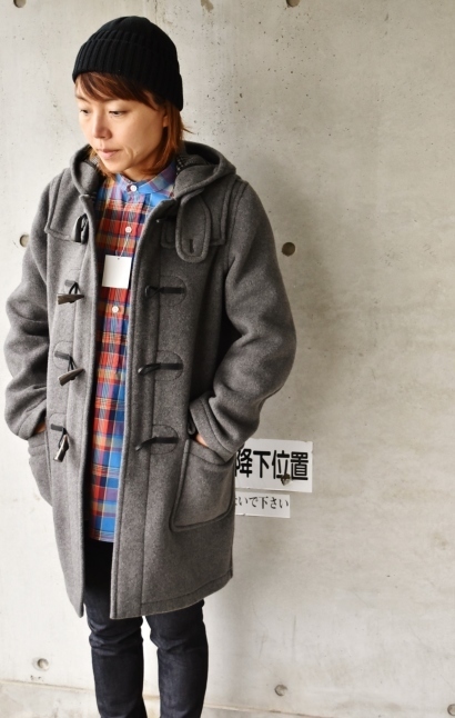 DUFFLE COAT　  英国製　   王道少々ヒネリ★_d0152280_11120842.jpg