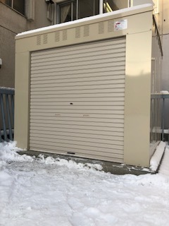 医療ガスボンベ庫を更新しました_b0159098_15185549.jpg
