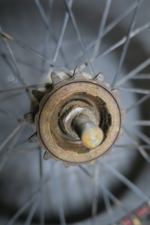キッズBMX修理 1_c0132901_19464491.jpg