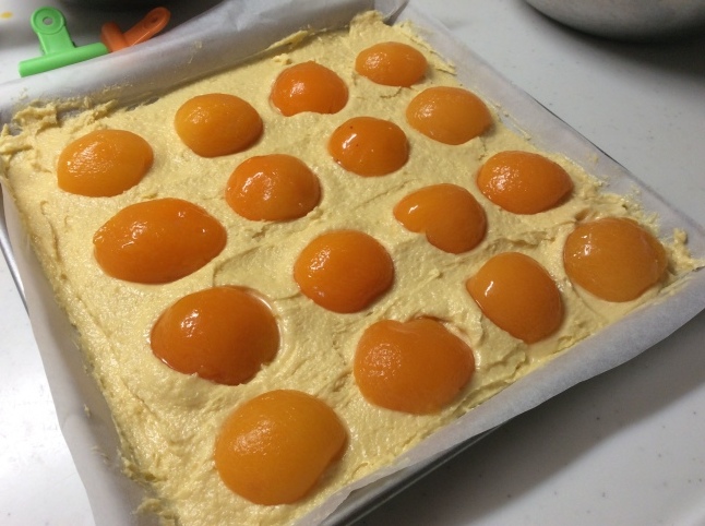 好きな本 「私がつくったおかしをどうぞ」_d0348118_09284416.jpeg