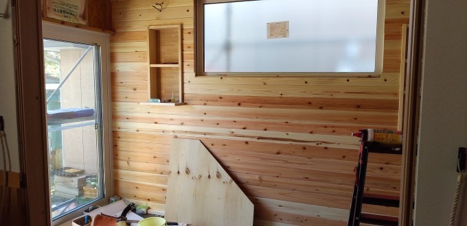 今の建築現場で瓦の工事があるのですが、_a0399593_20170795.jpg