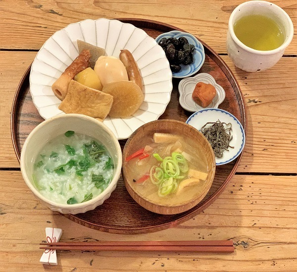 お弁当作りスタートしました! と 七草粥_d0249193_11003224.jpg