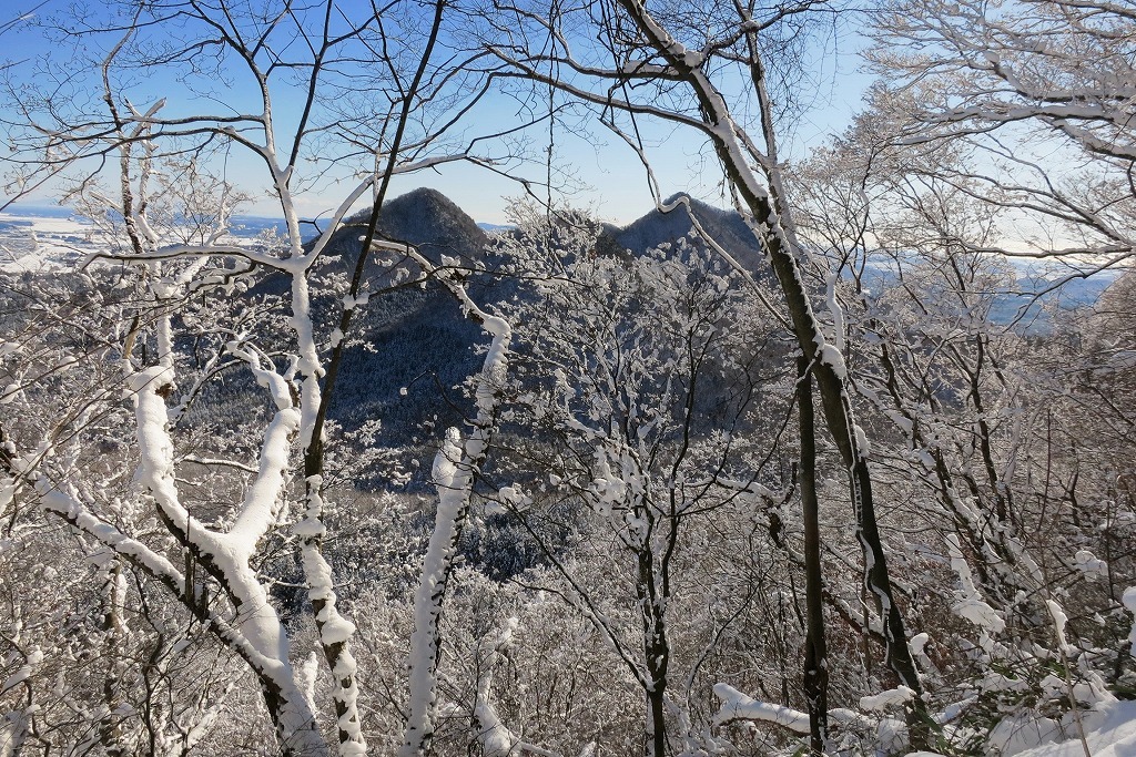 知られざる七つ森　寒いほど美しい_c0294658_19535125.jpg