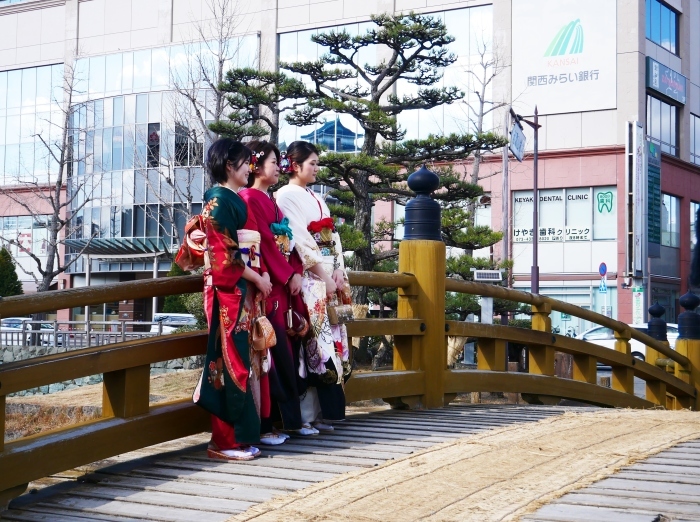   はたちのつどい（成人式）　　２０２１-０１-１１　００：００_b0093754_22500285.jpg