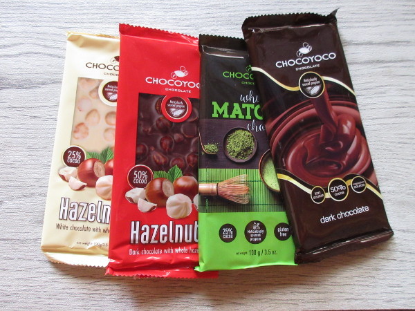 【ラ・ムー】CHOCOYOCO Dark Chocolate 50% with Whole Hazelnuts_c0152767_14292015.jpg