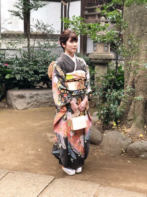辻ヶ花のママ振りで祝成人！成人の皆さんおめでとうございます♡_a0157409_11340436.jpeg