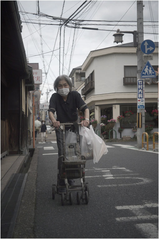 2210 冬のソナタ(2020年6月1日ジュピター35mmF2.8は奈良町の本通りでさりげなく歌った)_b0226423_01102969.jpg