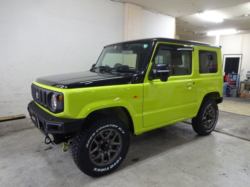 新車のジムニーカスタムをご紹介♪_d0177775_18082394.jpg